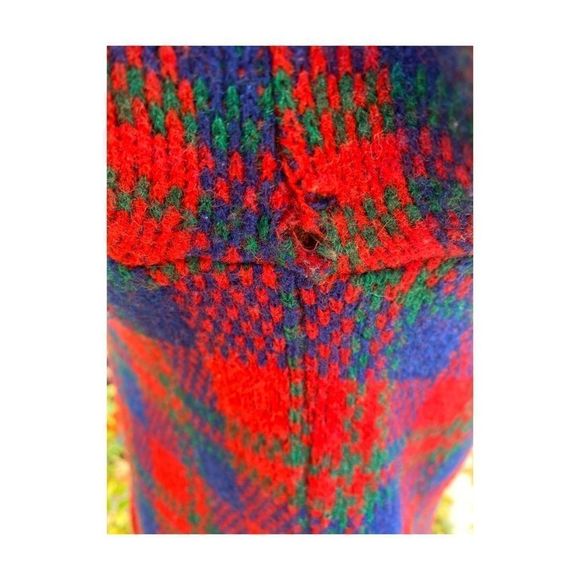 50s 60s Hudson’s Bay Plaid Wool Sweater Metal Crest Buttons Jacket Rare Sz 37 - Picture 6 of 16